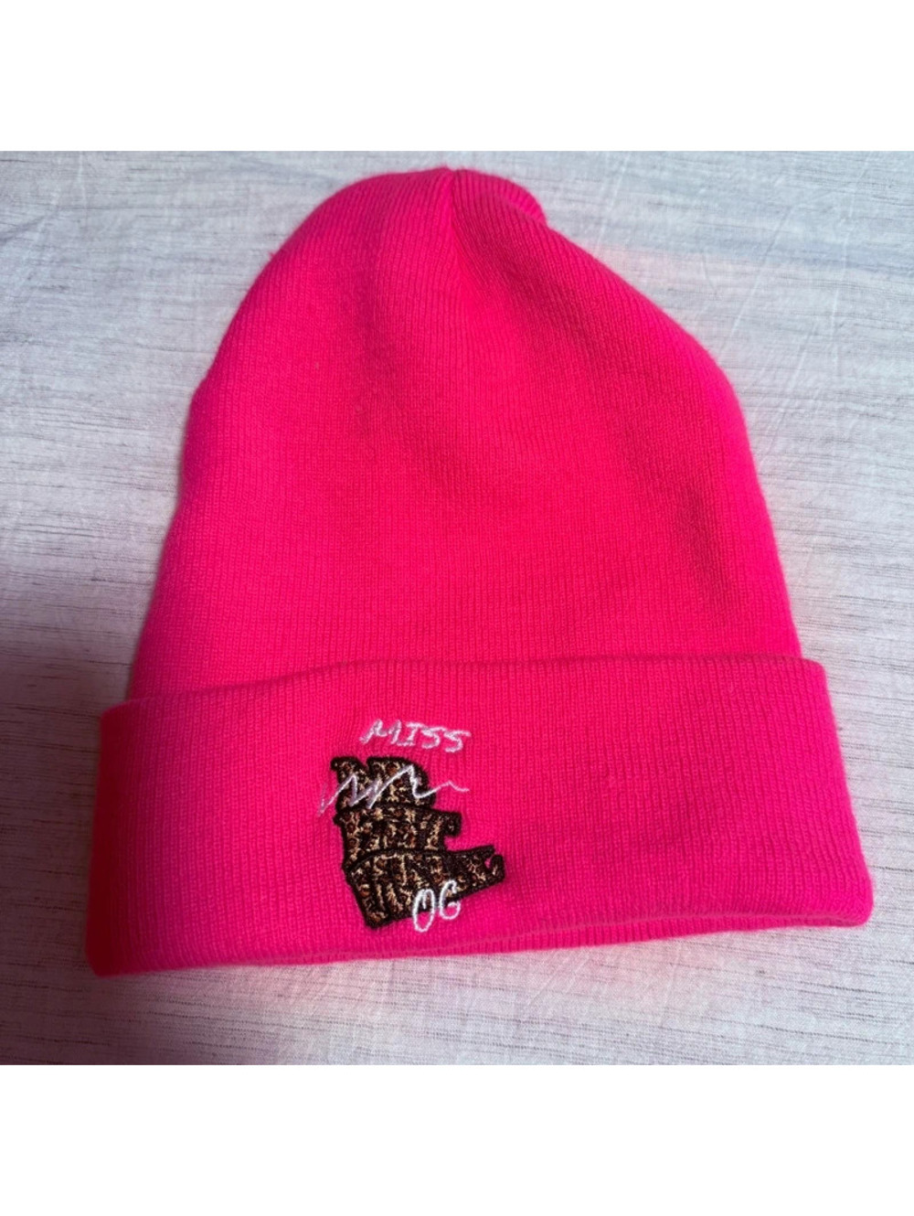 Pink Mrs eatwell Heather Mcmahan leopard beanie